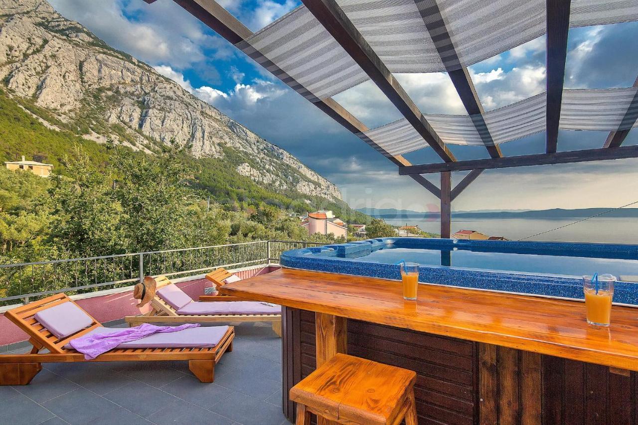 Holiday Home Darius With Hot Tub Makarska Zewnętrze zdjęcie