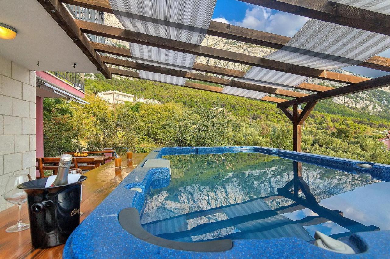 Holiday Home Darius With Hot Tub Makarska Zewnętrze zdjęcie